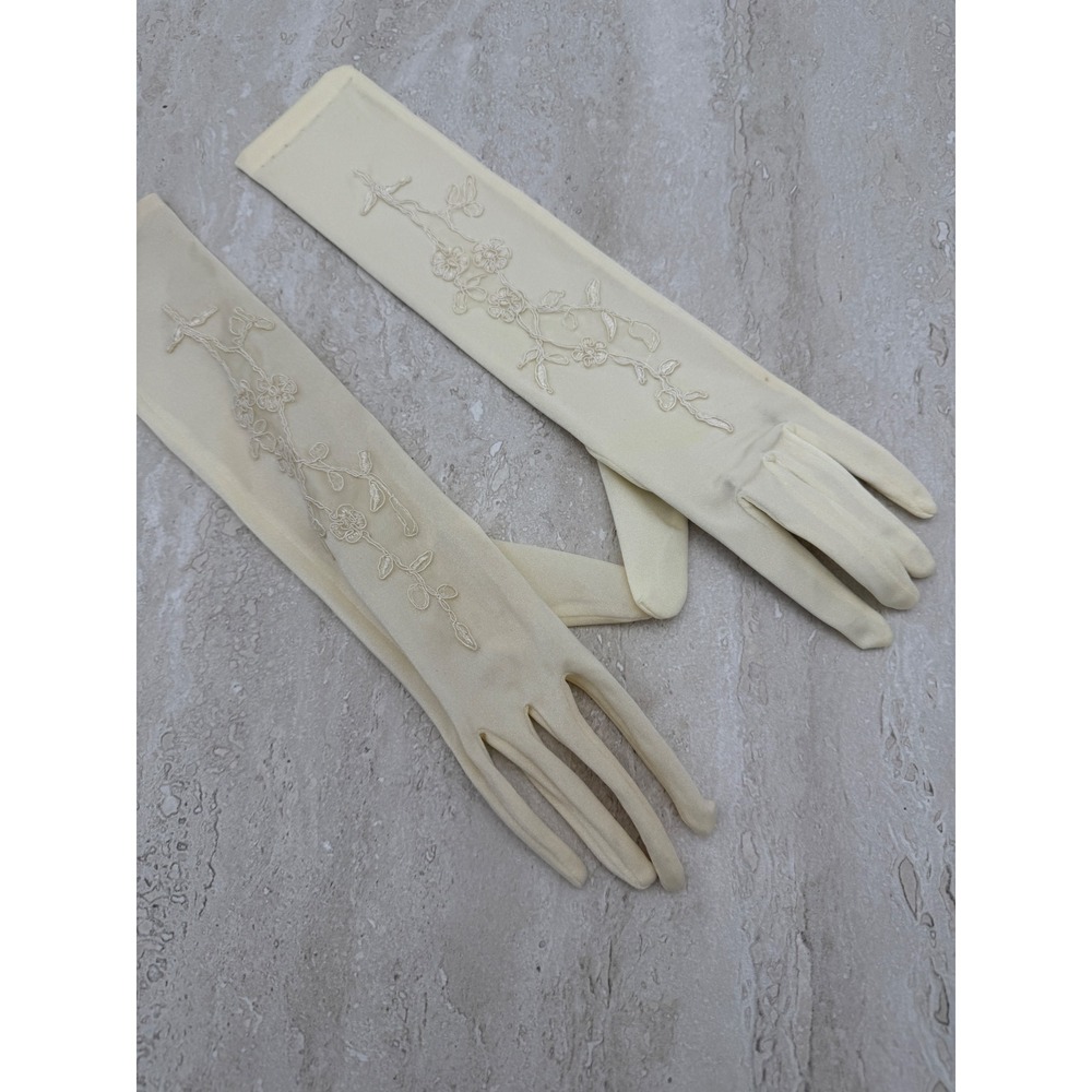 Vintage Cream Ivory Floral Embroidered Opera Length Evening Gloves Formal Wear